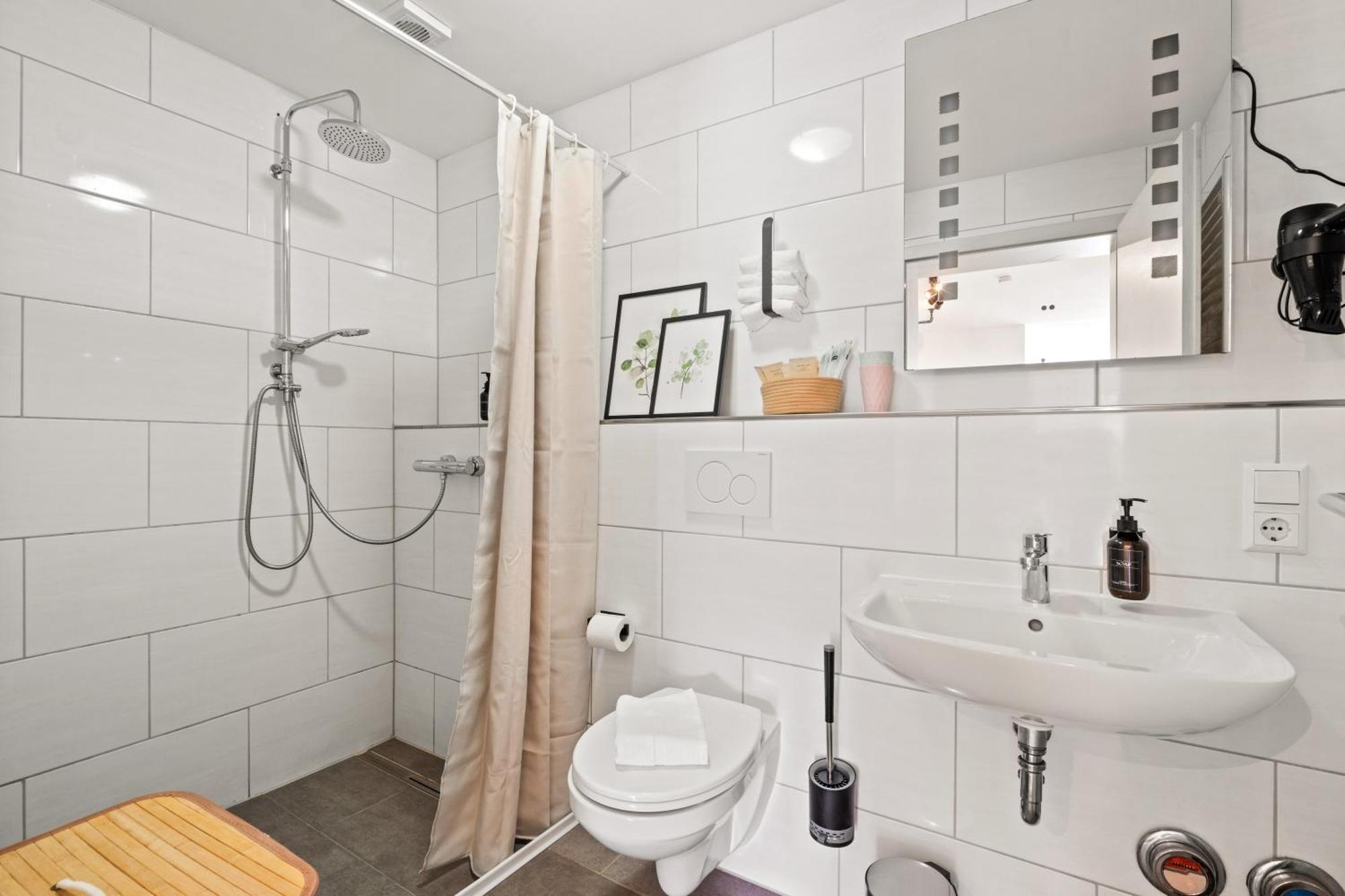 Greenhouse Living Apartment Fagus Mit Terrasse Und Feuerstelle - 6 Minuten Nach Winterberg - 4 Minuten Zur Ruhrquelle - Wandern - Mountainbike Fahren - Reisen Mit Hund & Natur Geniessen Медебах Экстерьер фото